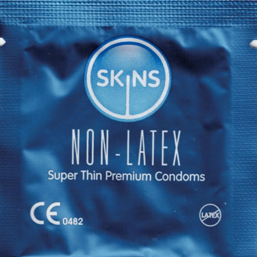 Skins «Non-Latex» 4 angenehme Kondome aus hypoallergenem und latexfreiem Material (4)