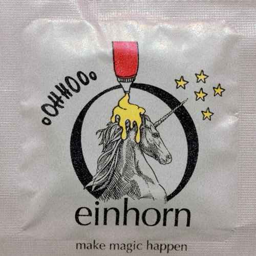Einhorn Condoms: 7 vegan condoms in the chips bag, design «Muschigegenstände» (vagina objects)