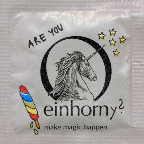 Einhorn Condoms: 7 vegan condoms in the chips bag, design «Muschigegenstände» (vagina objects)